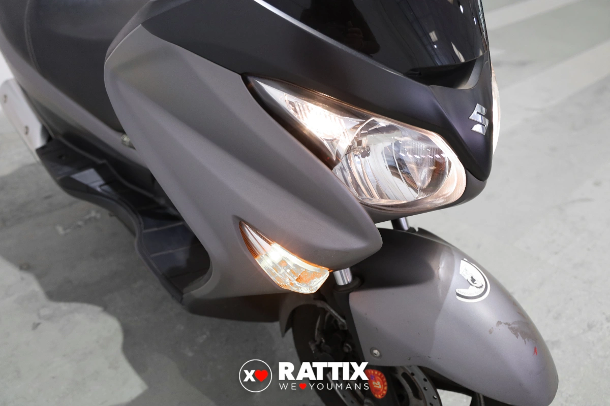 SUZUKI Burgman 125 Abs my14